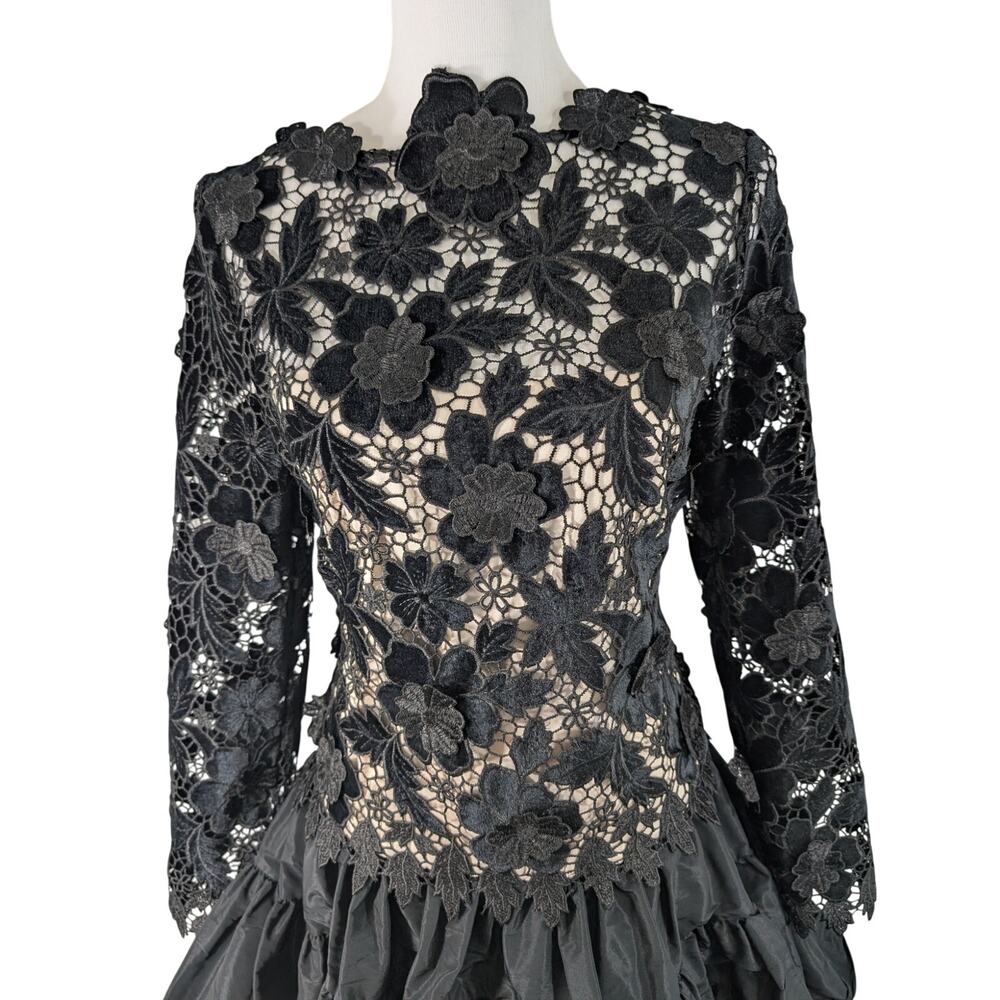 NWT@$269! ANTONIO MELANI/EMILY HERTZ! BLACK FLORAL LACE, RAW SATIN DRESS! SZ 6 - Picture 4 of 16